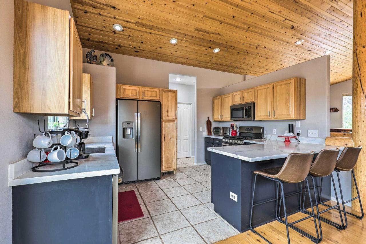 Elkwood Lodge Star Valley Cabin With Hot Tub Payson Exteriör bild